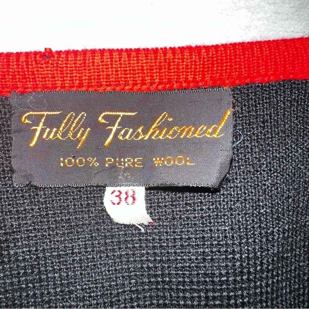 Vintage Fully Fashioned Pure Wool Cardigan - Picture 2 of 15